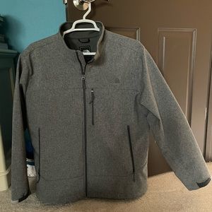 North Face apex Barrier Soft Shell Jacket